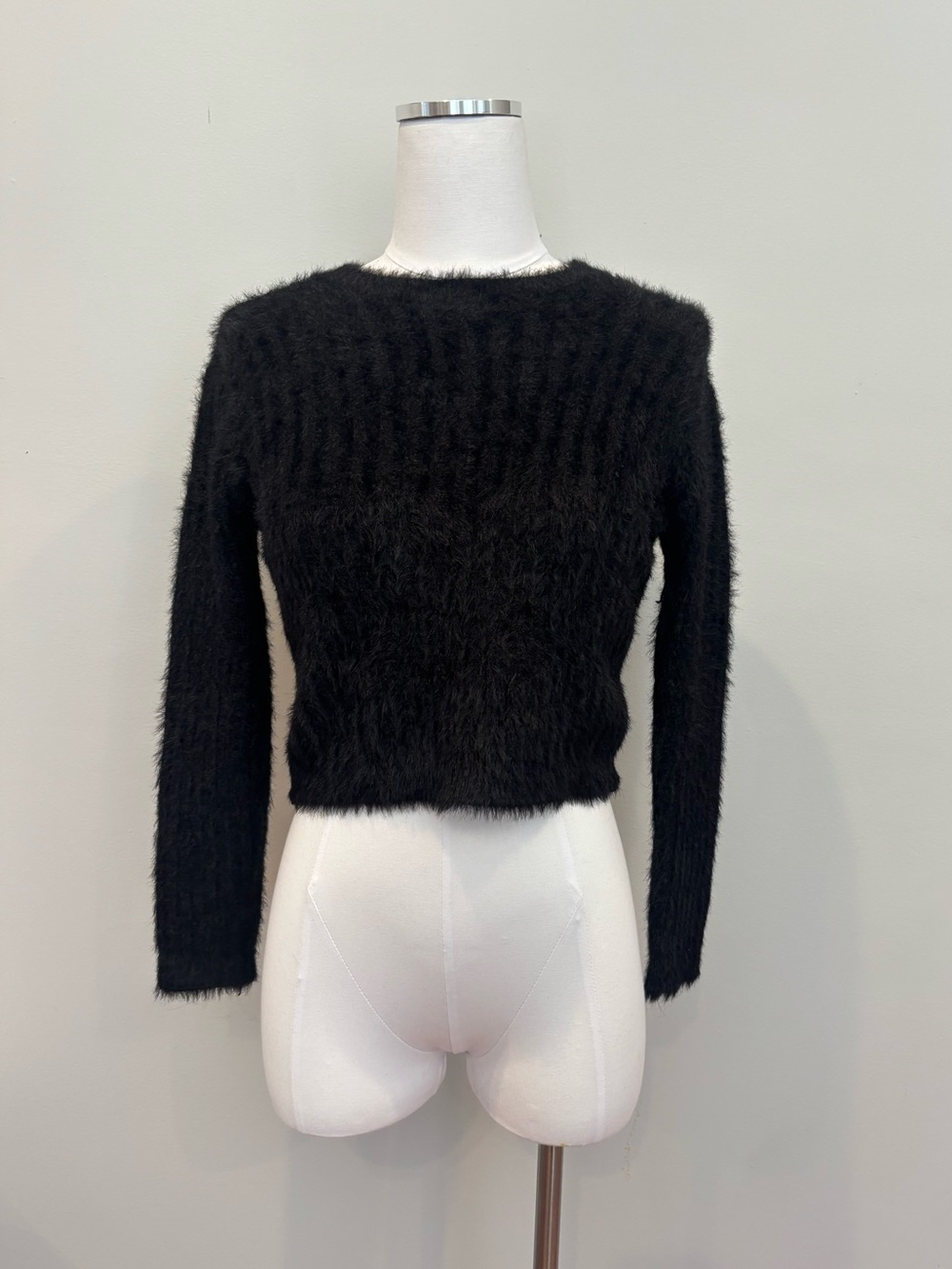 Black Fuzzy Long Sleeve Crop Sweater